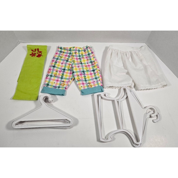 American Girl Doll Accessories Lot Hangers Music Stand Dog Earrings + More - Picture 3 of 5